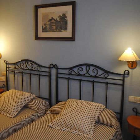 Cristina-Enea Hotel Valdeganga Стая снимка