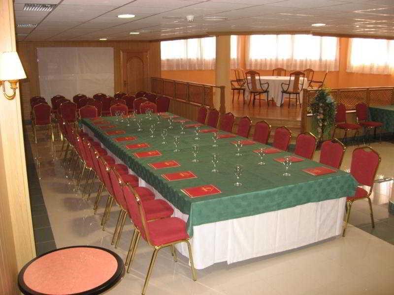 Cristina-Enea Hotel Valdeganga Екстериор снимка
